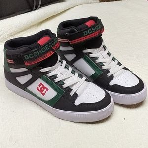DC sneakers size 6.5